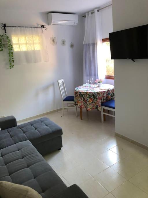 Casa Con Piscina Apartment กัลเป ภายนอก รูปภาพ